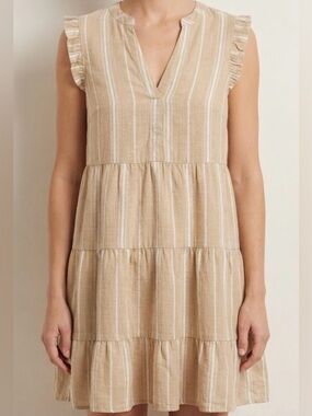Mi Ami Francesca Collection Tan Striped Tiered V Neck Dress Women’s Medium